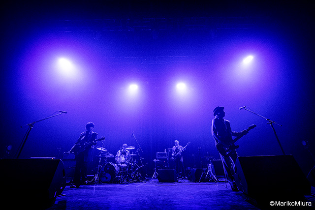THE STREET SLIDERS